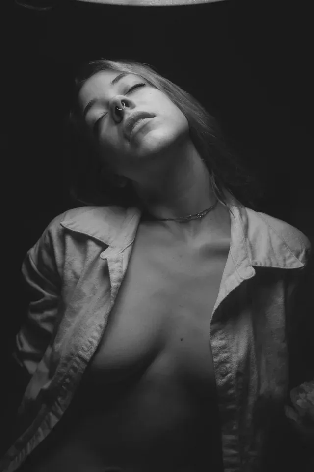 Krissi - by Tomás Freres